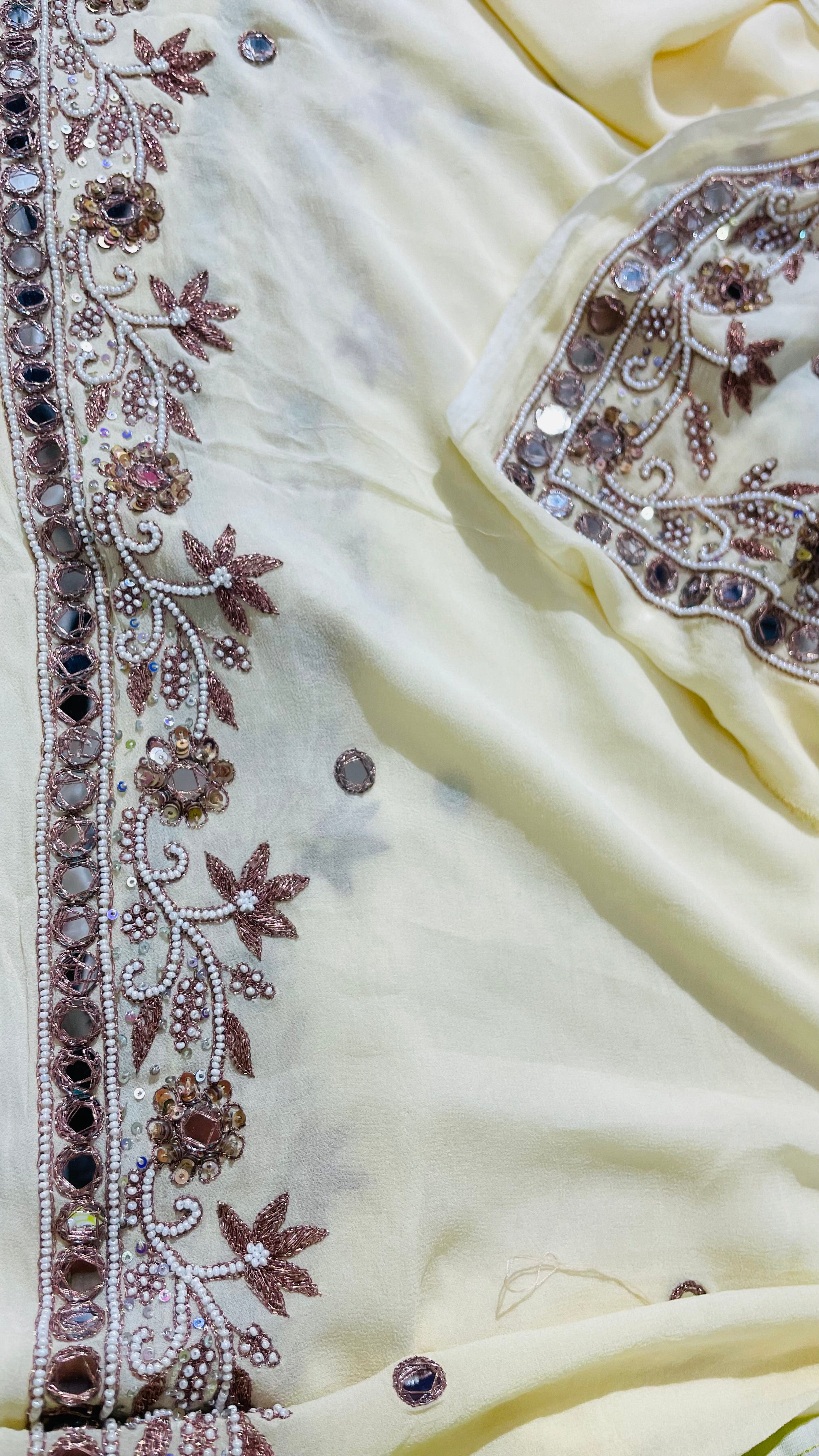 Shweta Saree